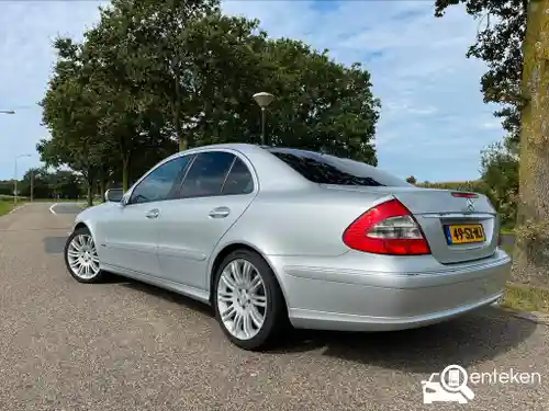Mercedes-Benz E 200 2006