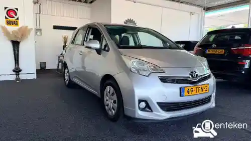 Toyota Verso-S 1.33 2012
