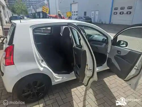 Nissan Pixo 1.0 2012