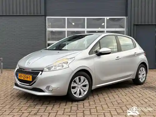 Peugeot 208 1.2 PureTech 82 2012