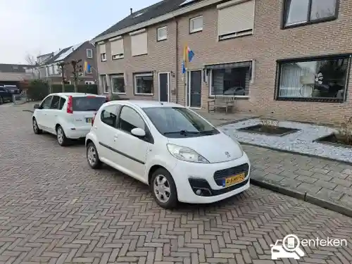 Peugeot 107 1.0 68 2013