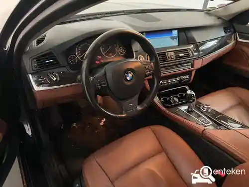 BMW 523i Touring 2011