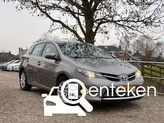 Toyota Auris 1.8 Hybrid 2013