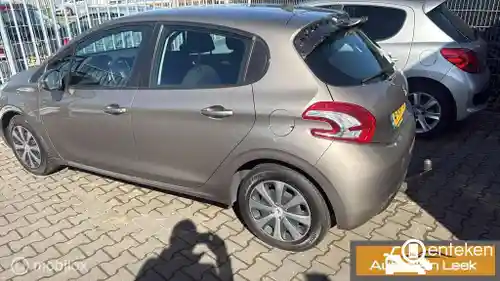 Peugeot 208 1.4 e-HDi 68 2013