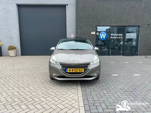 Peugeot 208 1.2 PureTech 82 2013