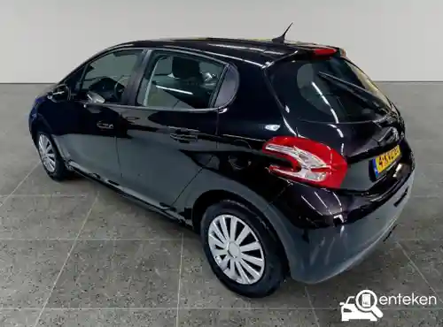 Peugeot 208 1.2 PureTech 82 2013