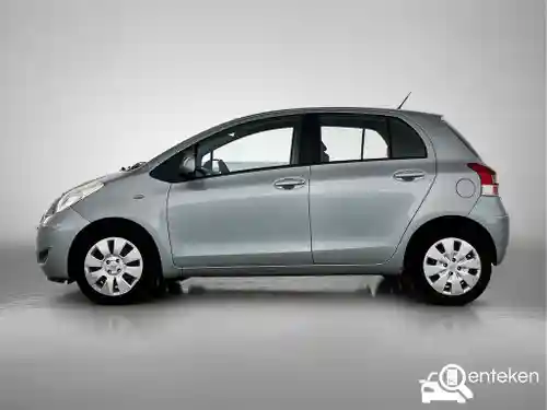 Toyota Yaris 1.33 2011