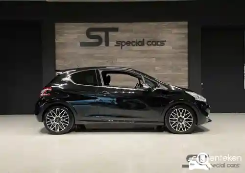 Peugeot 208 1.6 THP 155 2013