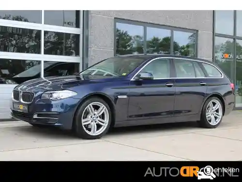 BMW 520i Touring 2013