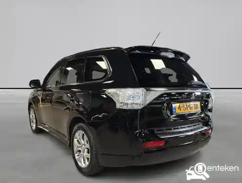 Mitsubishi Outlander 2.0 Plug-In Hybrid 2013