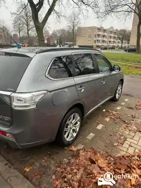 Mitsubishi Outlander 2.0 Plug-In Hybrid 2013