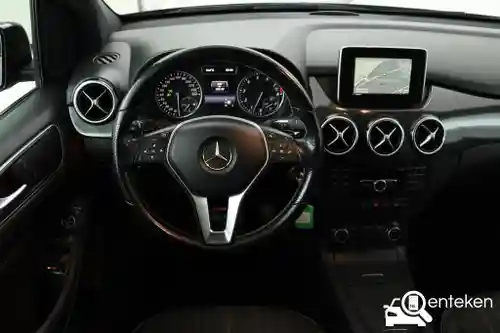 Mercedes-Benz B 180 2013