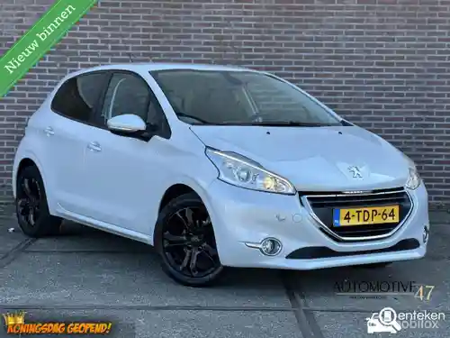 Peugeot 208 1.2 PureTech 82 2014