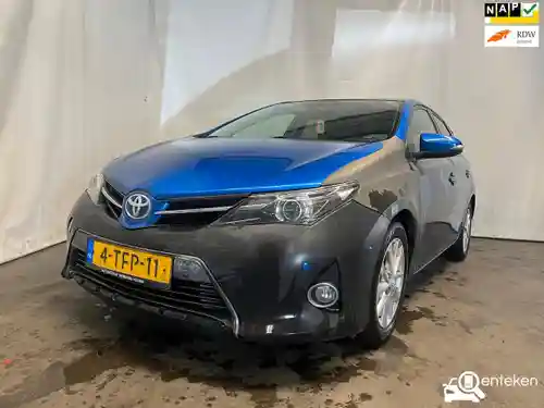 Toyota Auris 1.8 Hybrid 2014