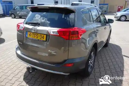 Toyota RAV4 2.0 2014