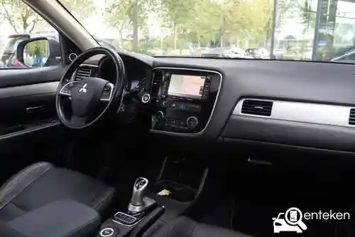 Mitsubishi Outlander 2.0 Plug-In Hybrid 2014