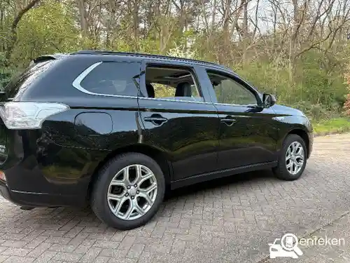 Mitsubishi Outlander 2.0 Plug-In Hybrid 2014