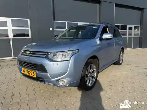 Mitsubishi Outlander 2.0 Plug-In Hybrid 2014