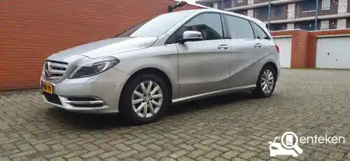 Mercedes-Benz B 180 2014