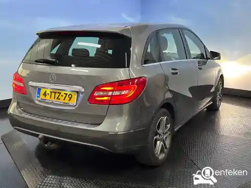 Mercedes-Benz B 180 2014
