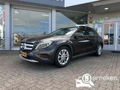Mercedes-Benz GLA 200 2014