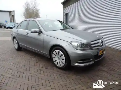 Mercedes-Benz C 220 CDI BlueEFFICIENCY 2013
