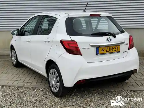 Toyota Yaris 1.5 Hybrid 2015