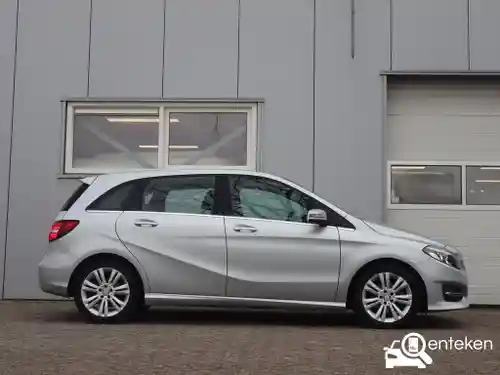 Mercedes-Benz B 180 2015