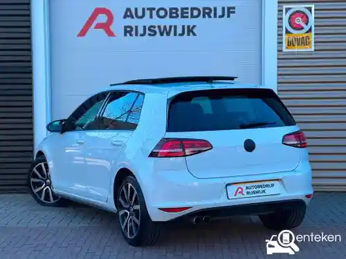VW Golf GTE 2015