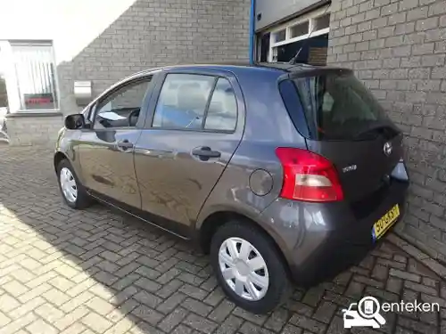 Toyota Yaris 1.0 2008