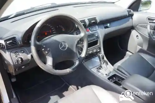 Mercedes-Benz C 240 2002