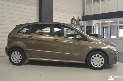 Mercedes-Benz B 180 2011