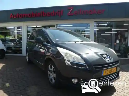 Peugeot 5008 120 VTi 2011