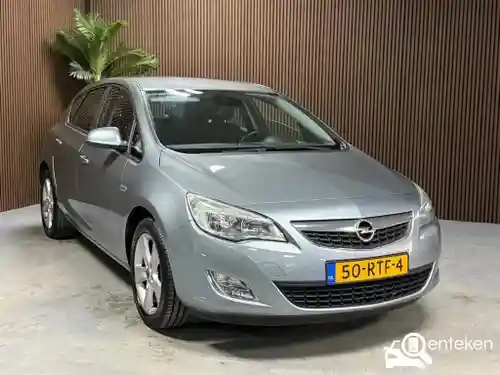 Opel Astra 1.4 2011