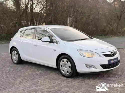 Opel Astra 1.4 Turbo 2011