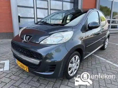 Peugeot 107 1.0 70 2011