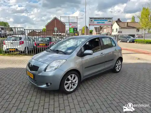 Toyota Yaris 1.3 2008