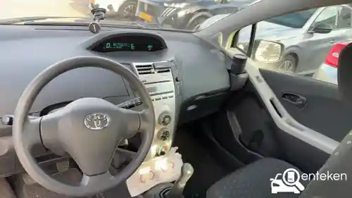 Toyota Yaris 1.3 2008