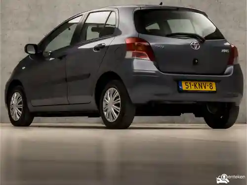 Toyota Yaris 1.0 2010