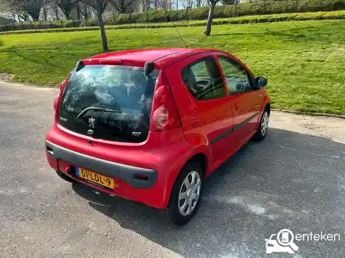 Peugeot 107 1.0 70 2010