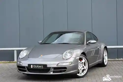 Porsche 911 Carrera Coupé 2004