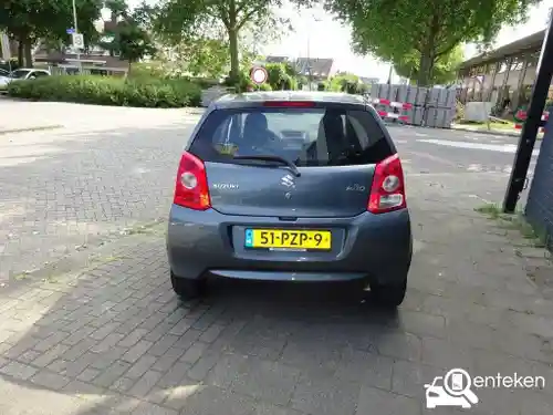 Suzuki Alto 1.0 2011