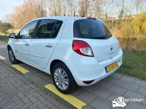 Renault Clio TCe 100 2011