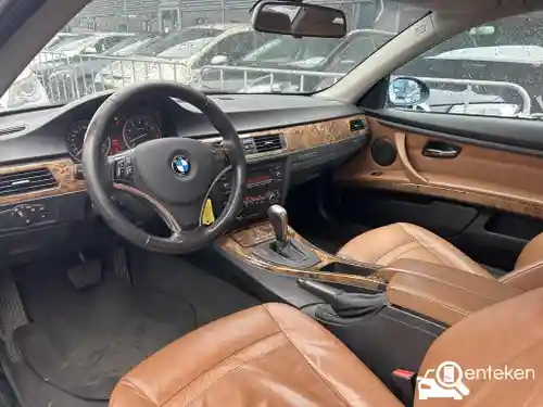 BMW 325i Coupé 2007