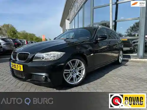 BMW 318i Touring 2012