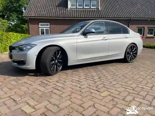 BMW 330d 2012