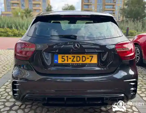 Mercedes-Benz A 180 2013