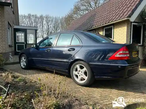 Mercedes-Benz C 200 2001