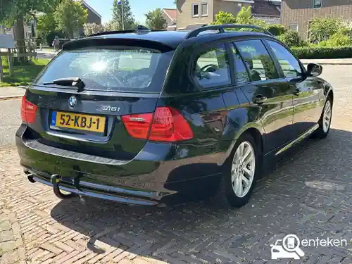 BMW 318i Touring 2009