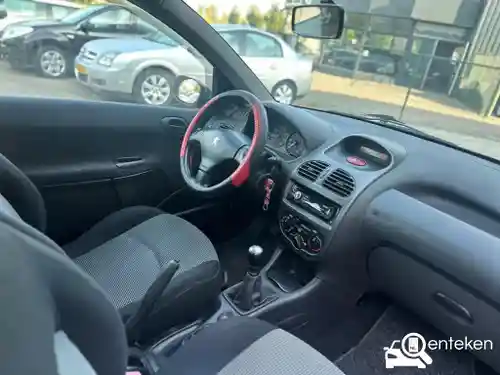 Peugeot 206 75 2003